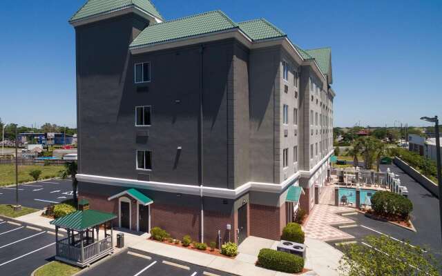 Country Inn & Suites by Radisson, St. Petersburg - Clearwater, FL