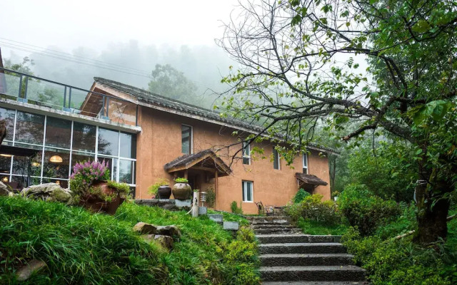 Tong Lu Ye Du Li Cun