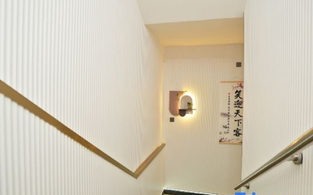 Yueyang Hostel
