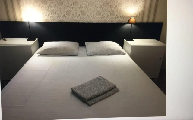 Apartment with a balcony at 1st Dubrovskaya street