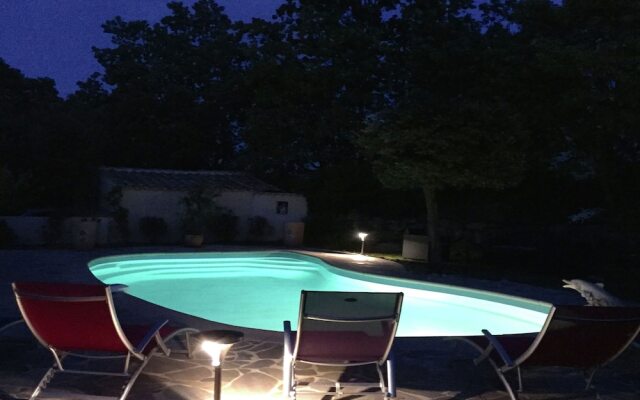 Country-style Villa With Private Pool, Walking Distance From Flayosc