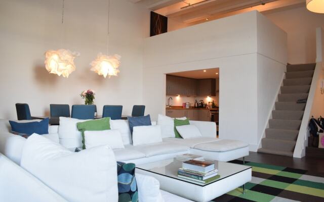 Spacious 2 Bedroom Apartment in Fulham