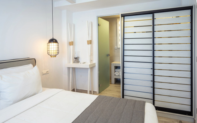 Smy Mediterranean White Santorini Adults Only