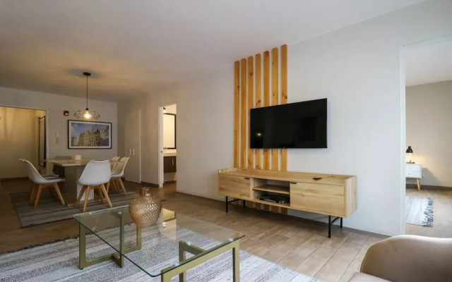 w Lively 2BR in the Heart of Miraflores