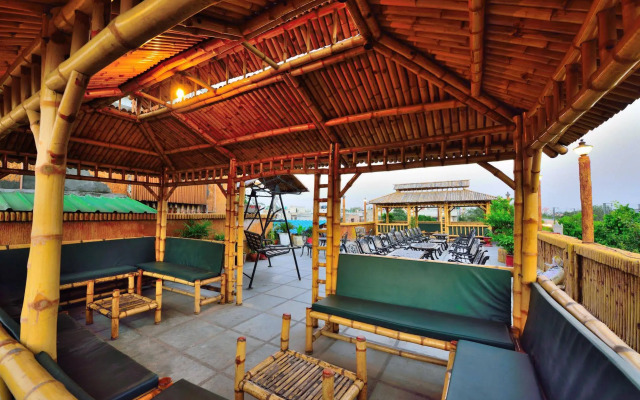 OYO 9761 Hotel Clark Heights