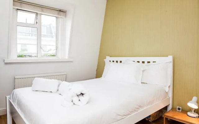 1 Bedroom Apartment Close to Paddington