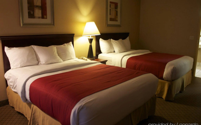 The Plaza Hotel & Suites
