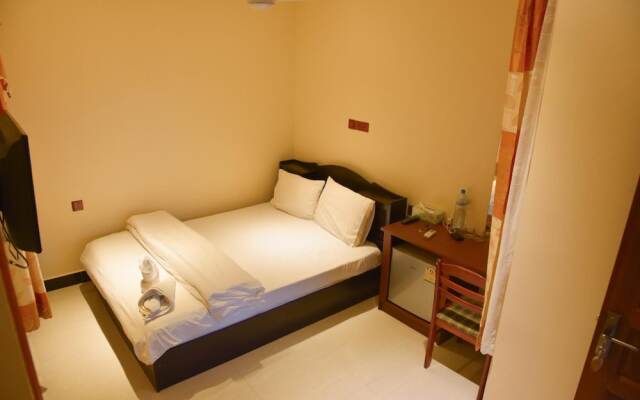 Nalaveshi Inn - Huraa