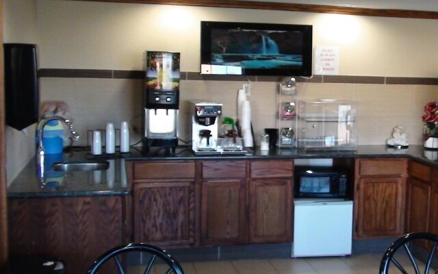 Motel 6 Oklahoma City, OK - Frontier City