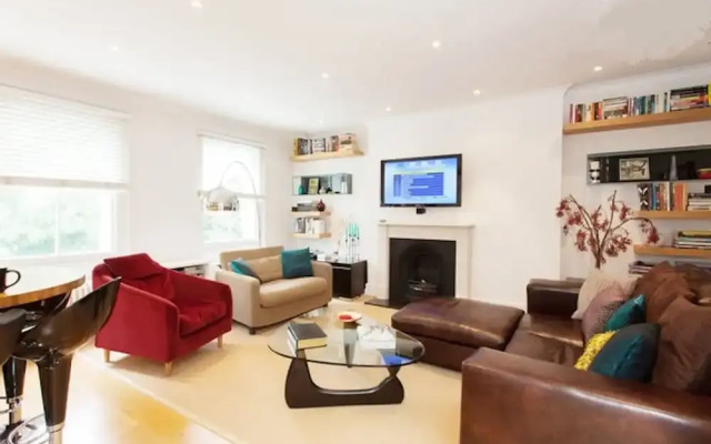 Private Apartment Earl's Court