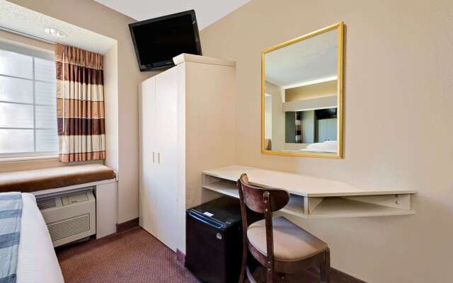 Microtel Inn & Suites by Wyndham Joplin