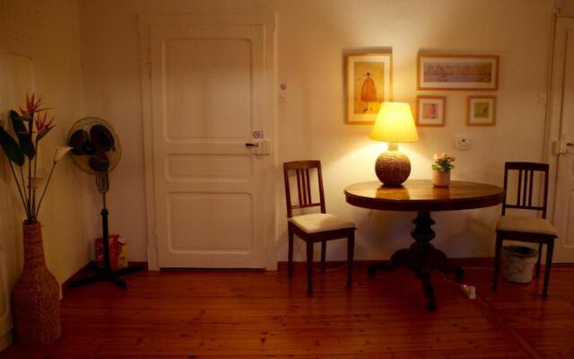1912 - Wooden Room - old town
