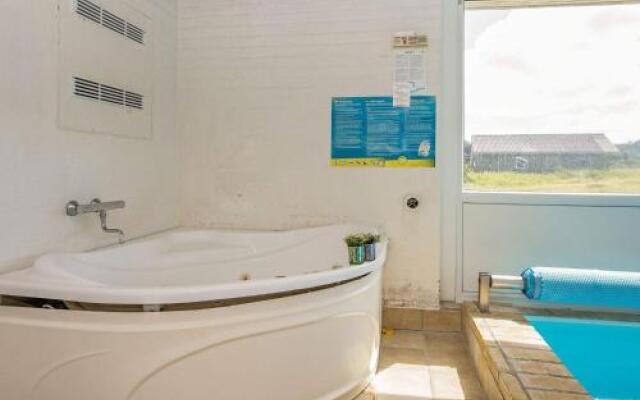 Three-Bedroom Holiday home in Ringkøbing 9