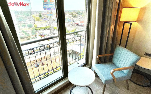 Turkmen Riverside Hotel