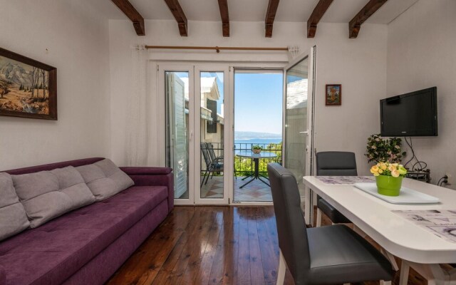 Awesome Home in Baska Voda With Wifi and 2 Bedrooms