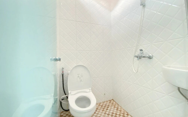 Guesthouse Putri Griya Fikarda by ZUZU