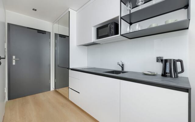 Modern Studio in the Centre by Renters