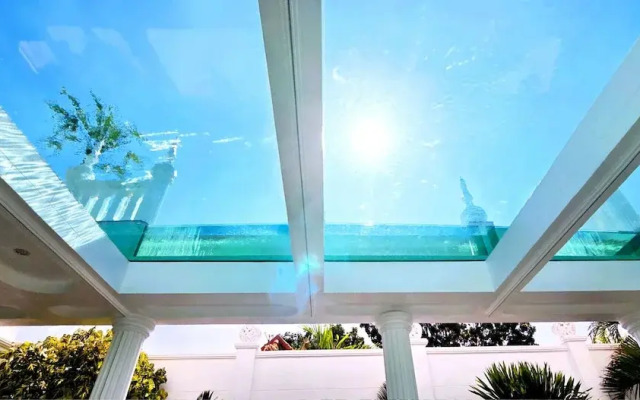 STARLAND Luxury Pool Villa Pattaya 8 Bedrooms