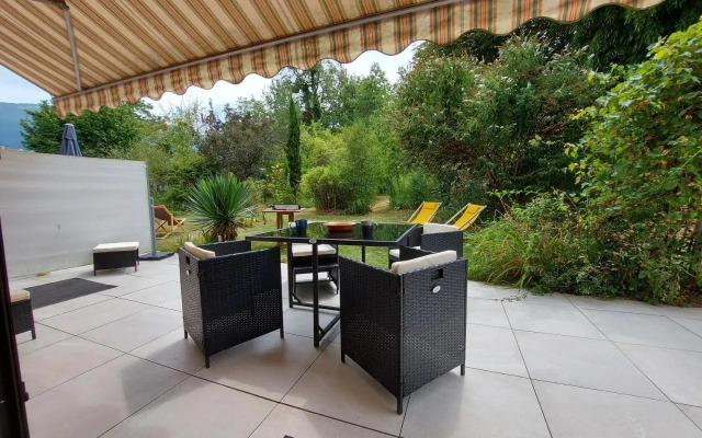 Rare, cosy studio terrasse au coeur de St-Jorioz