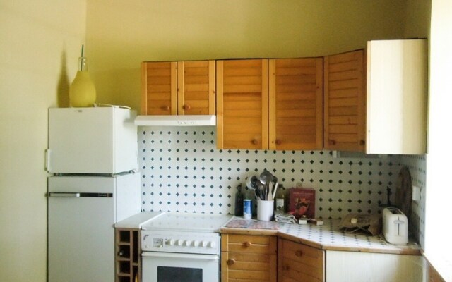 Mansion With 4 Bedrooms in Moussy, With Enclosed Garden