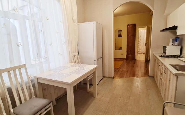 Apartments on Dmitrovsky lane 7