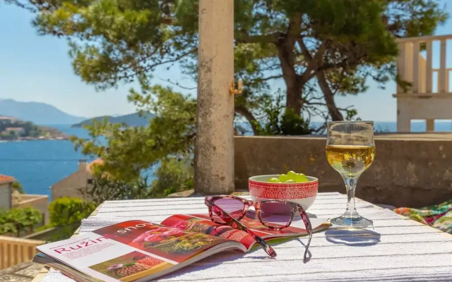 Sky Breeze Apartment