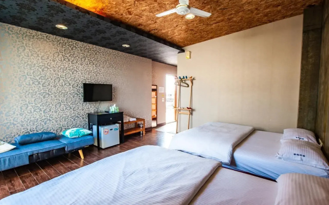 Mahalo B&B