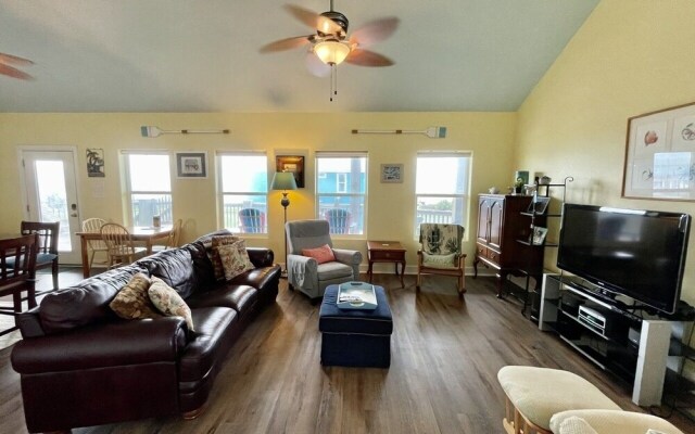 Kay Caye 3 Bedroom Home by Redawning