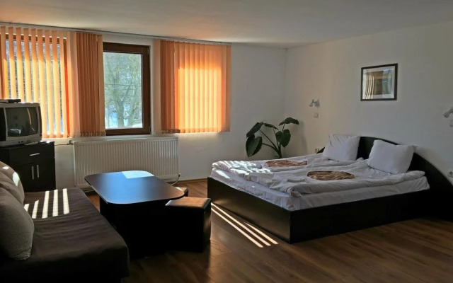 Yakovtsi Inn