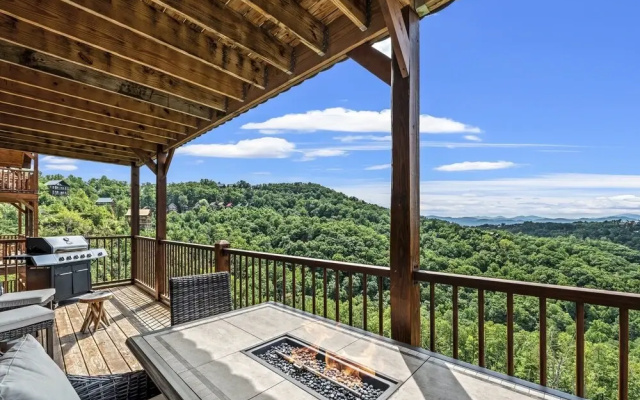 Hidden Heaven 5 Bedroom Home by Redawning