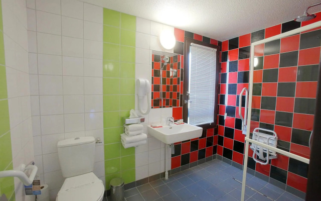 Enzo Hotels Cannes Ecluse by Kyriad Direct