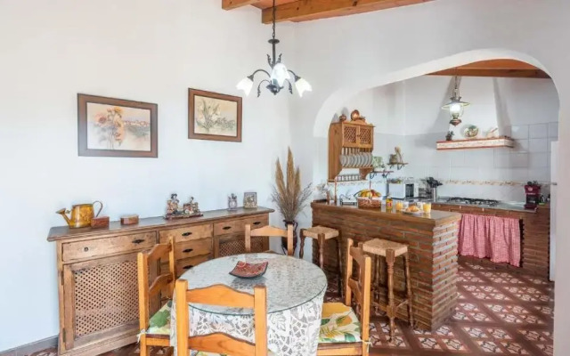 Casa Lola Sayalonga by Ruralidays