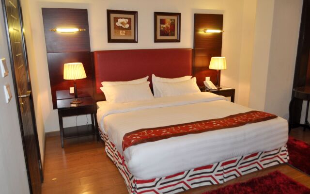Golden Park Hotel