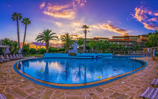 Lagomandra Hotel and Spa