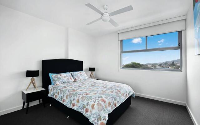 Luxury Apartment Caves Beach 4 Bed