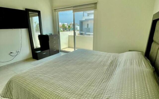 Casa turquesa pie de playa Mazatlan (Brujas)