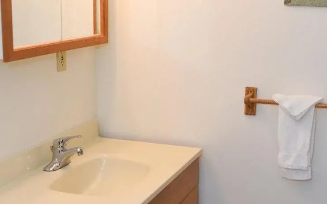 Chestnut Grove Resort