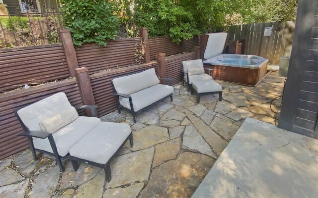 Woodside 207 4 Bedroom Home by RedAwning