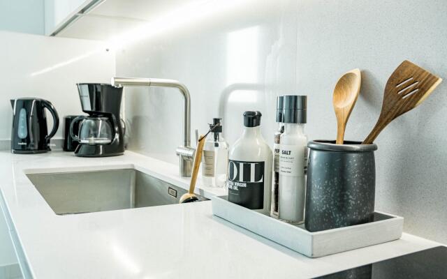 LME92B - Top class flat in Estepona, near beach