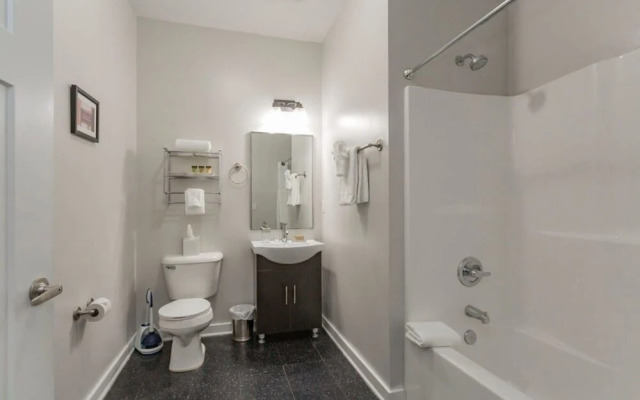 Cozysuites Musicrow Astonishing SDO Free Parking22