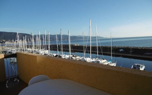 Studio vue mer Le Port