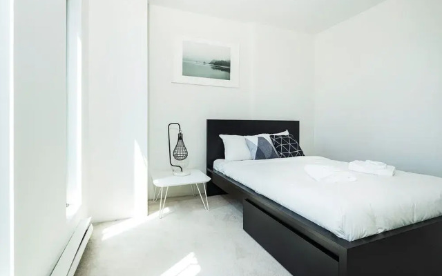 Penthouse 2BR in Yaletown by Sonder