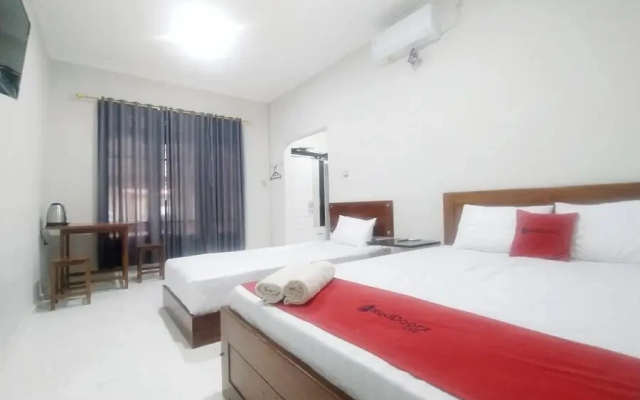 RedDoorz Syariah Near Stasiun Purwokerto – Guest Rooms – Purwokerto