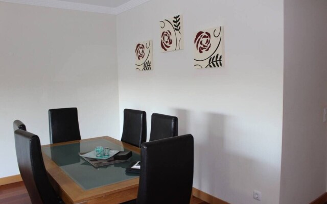 Charming 3-bed Apartment in Albufeira