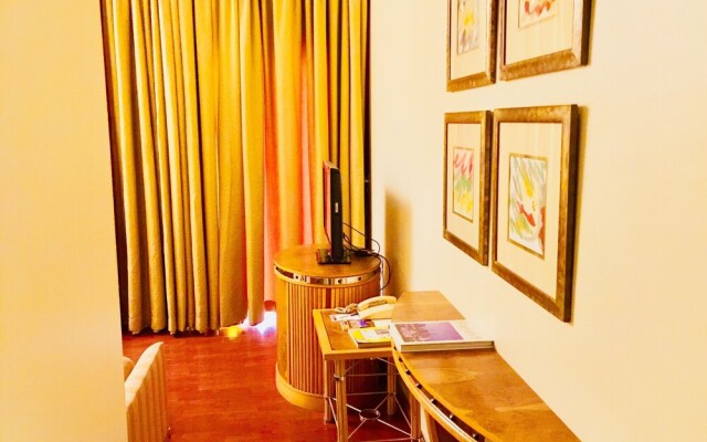 Prime Tower Hotel