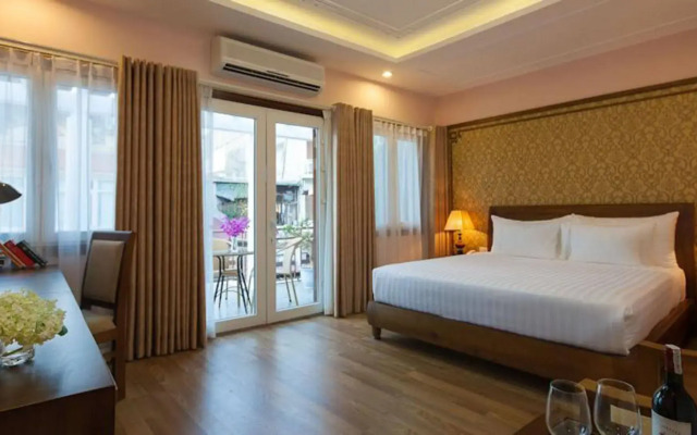 La Palm Hotel