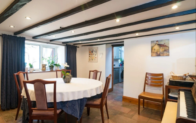 Cadleigh Manor B&B