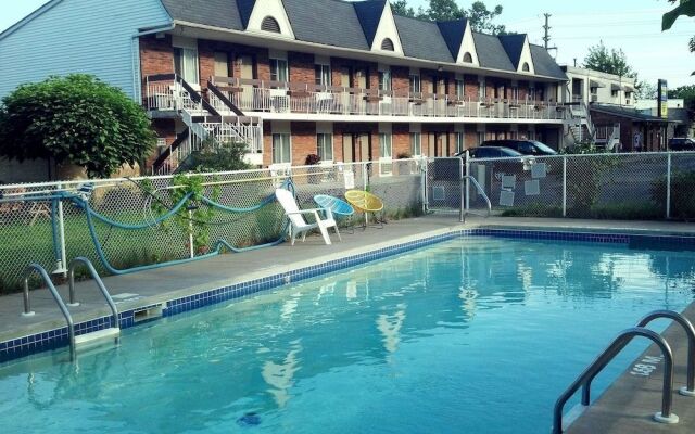 Niagara Falls Motor Lodge