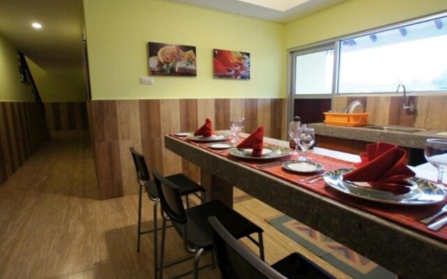 Oasis Studio Hotel Satu