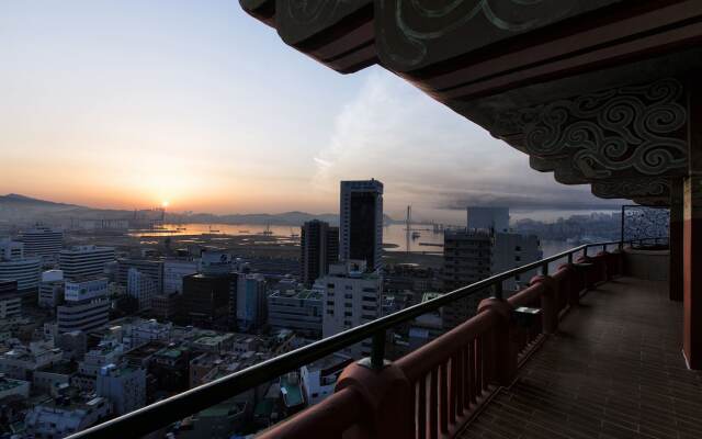 Commodore Hotel Busan